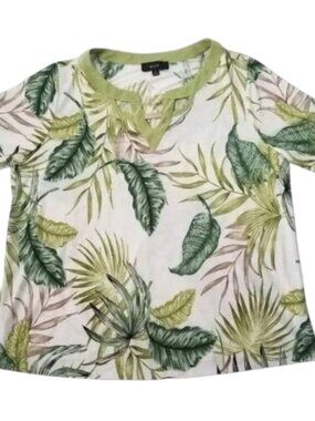 💚3/$15 Naif Tropical Leaf Blouse Green 1X
